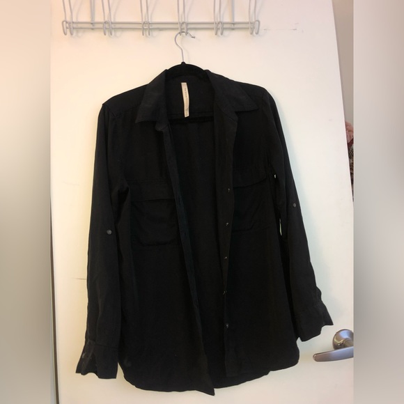 Babaton Utility Button-up Shirt in black - Picture 4 of 5